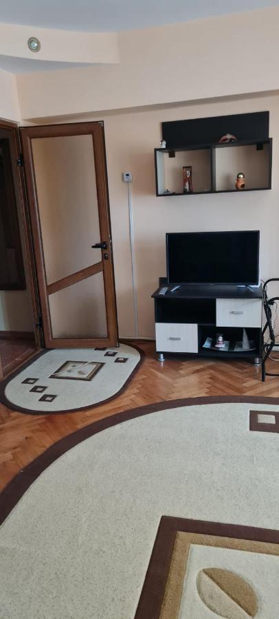 Apartament Cu 2 Camere Spatioase In Centrul Orasului - Andrei Brăila Exteriör bild